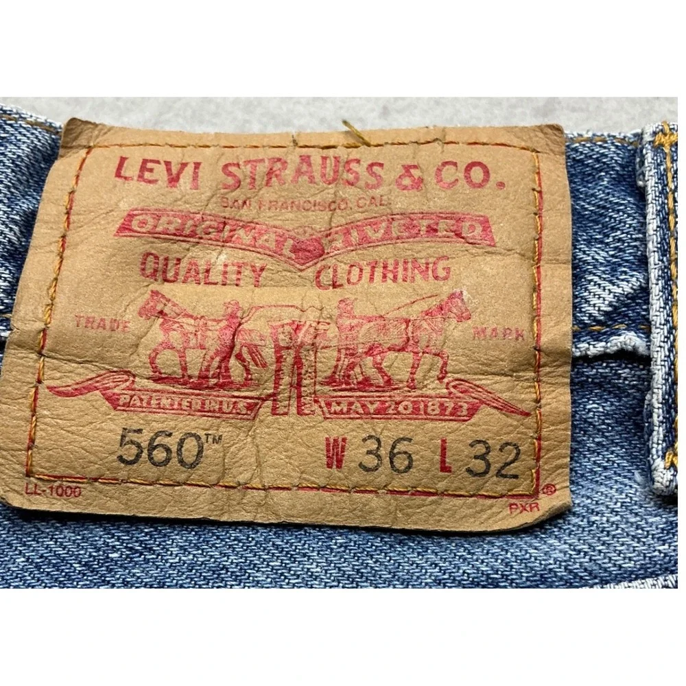 Levi's Vintage‎ Made in USA 560 Comfort Fit Jeans Loose Tapered 36x32 Blue Denim